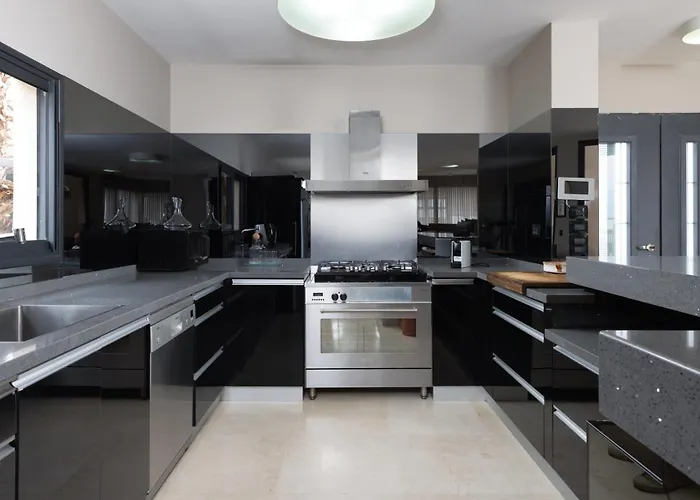 Villa Daniela Heated Pool וילה דניאלה בריכה מחוממת
