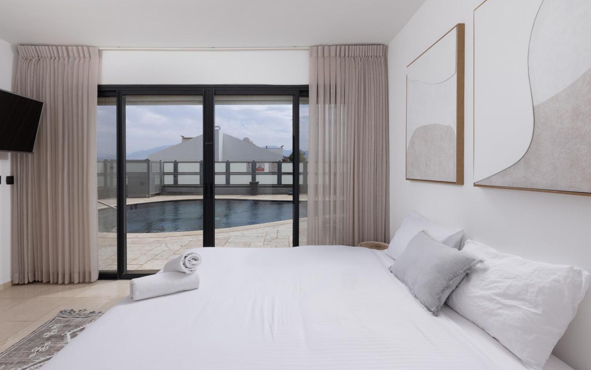 Daniela Heated Pool וילה דניאלה בריכה מחוממת Villa